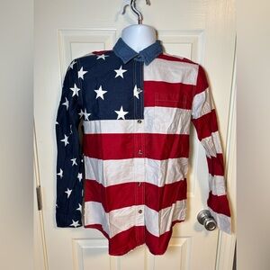 American flag button-up long sleeved shirt with denim collar by Roper medium